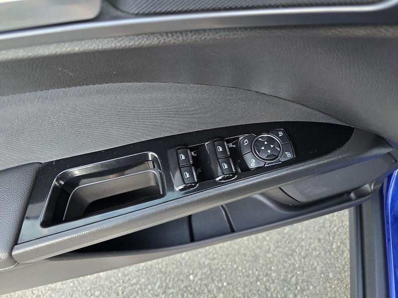 Ford Mondeo 2,0 TDCi BUSINESS LED NAVI DPH - fotka 24 z 28