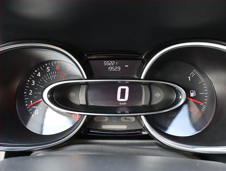 Renault Clio (2017) 1.2 16V, Tempomat - fotka 11 z 20