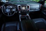 Dodge RAM (2015) 5.7 HEMI 4X4 REBEL EDITION - náhled 15