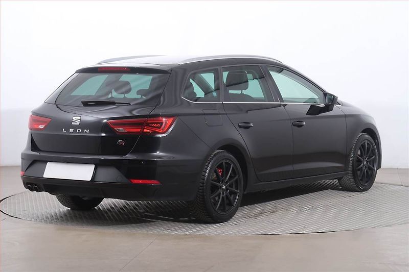 Seat Leon (2017) 1.4 TSI, Kůže, Tempomat - fotka 5 z 23