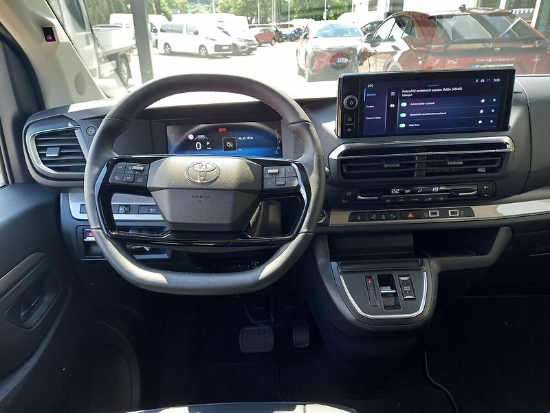 Toyota ProAce Verso 2,2 L1 AT8 7S VIP - fotka 14 z 18