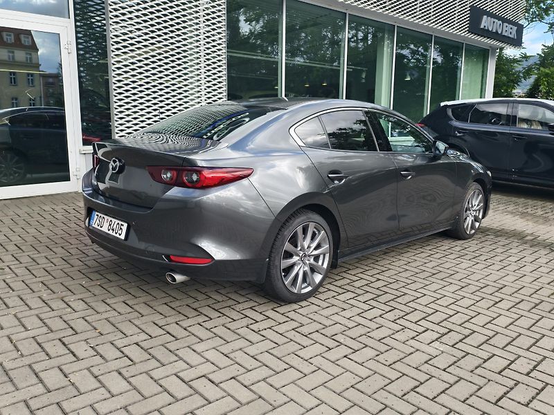 Mazda 3 (2026) 2.5i G140 EXCLUSIVE-LINE A/T - fotka 6 z 16