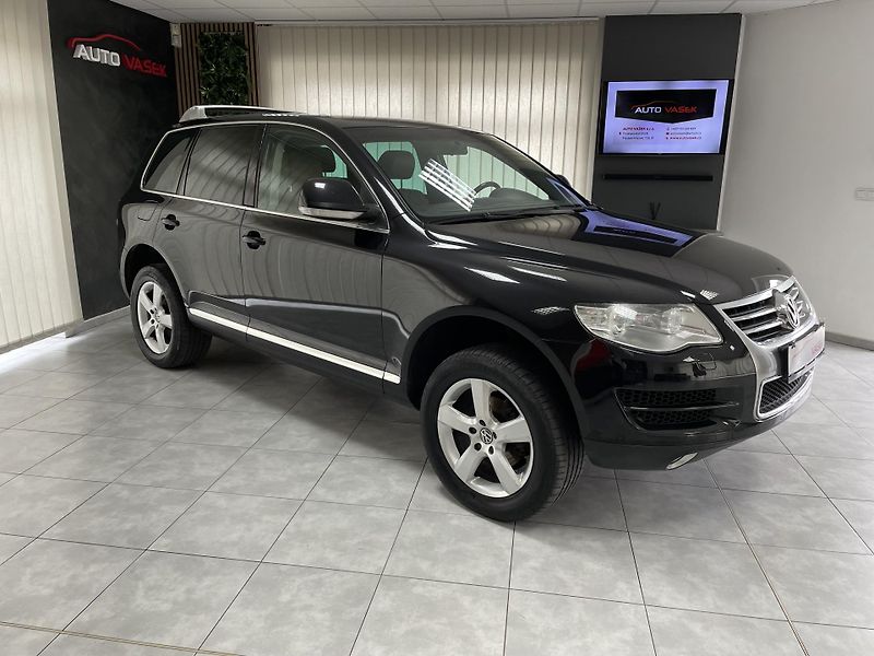 Volkswagen Touareg 2.5 TDi ČR 6M 4X4 TZ 3500KG  - fotka 2 z 25
