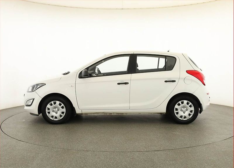 Hyundai i20 (2014) 1.2, ČR,1.maj - fotka 3 z 11
