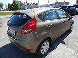Ford Fiesta 1,2 i 60kW 2x kola, klima - náhled 8