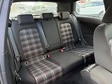 Volkswagen Golf 2.0 GTI - náhled 11