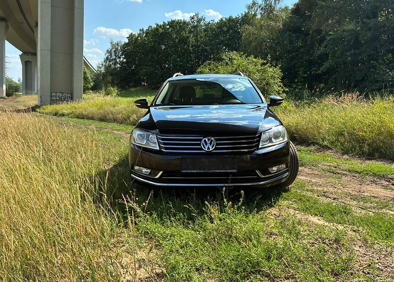 Volkswagen Passat (2013) VW Passat 2.0 TDI 4Motion DSG - fotka 2 z 32