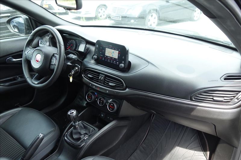 Fiat Tipo 1,4 T-JET 88KW, ČR, SERVIS.KN. - fotka 14 z 38