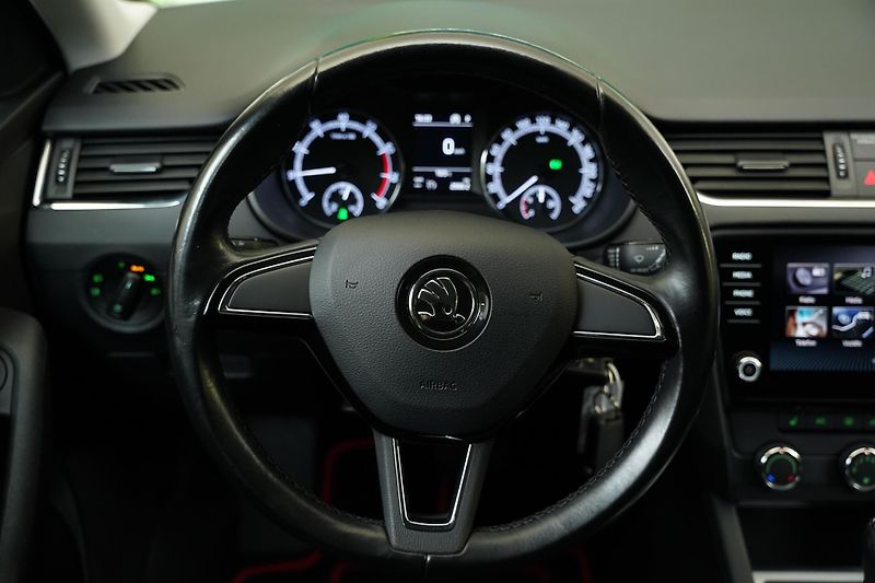 Škoda Octavia - fotka 15 z 21