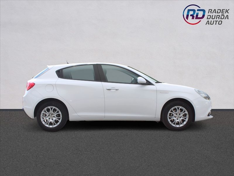 Alfa Romeo Giulietta 1,4 TB  NOVÉ V ČR,1.MAJITEL - fotka 4 z 29