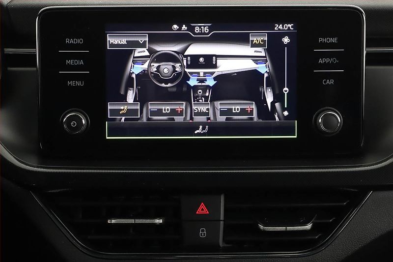 Škoda Scala (2021) 1.5 TSI, Automat, Tempomat - fotka 12 z 15