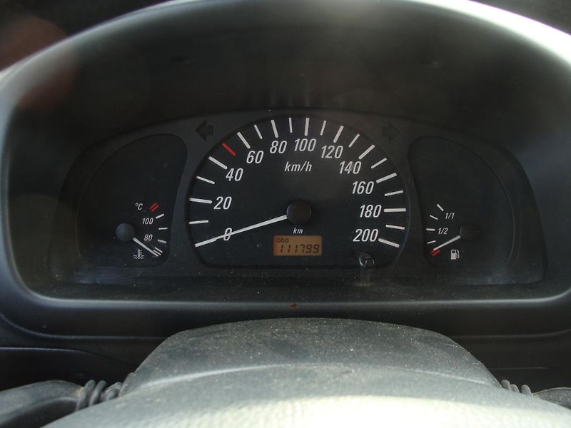 Opel Agila 1.0i, 44 kW,111tkm!!,nová STK - fotka 14 z 23