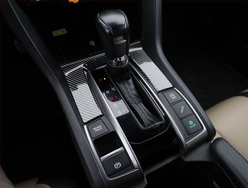 Honda Civic (2020) 1.0 VTEC Turbo, Automat - fotka 11 z 19