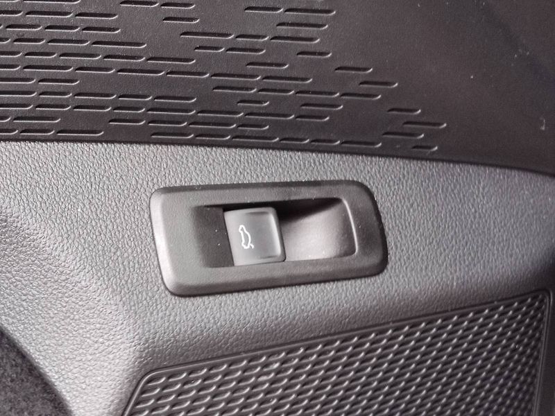 Škoda Octavia (2025) Top Selection 1,5 Tsi 110 Kw D - fotka 26 z 36