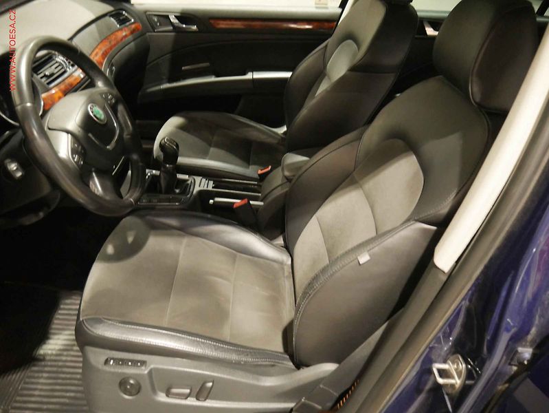 Škoda Superb (2009) 2.0 TDi 4x4, ČR, Bixenon - fotka 9 z 20