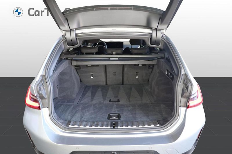 BMW Řada 3 330d xDrive Touring - fotka 8 z 28