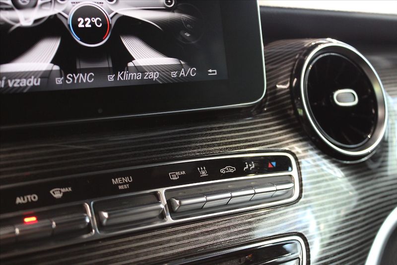 Mercedes-Benz Třídy V 300d 4MATIC Long 7míst DIS/Nez - fotka 25 z 33