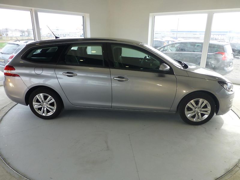 Peugeot 308 (2016) 1,6HDI*NAVIGACE.*PARKS**NEW - fotka 4 z 26