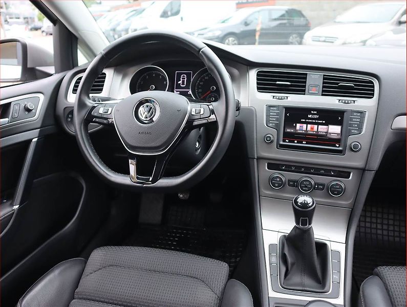 Volkswagen Golf (2015) Comfortline 1.4 TSI - fotka 7 z 19