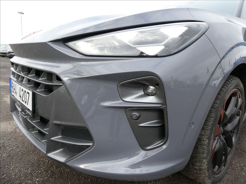Cupra Terramar 2,0 VZ 2.0 TSi 195kW DSG 4WD - fotka 4 z 45