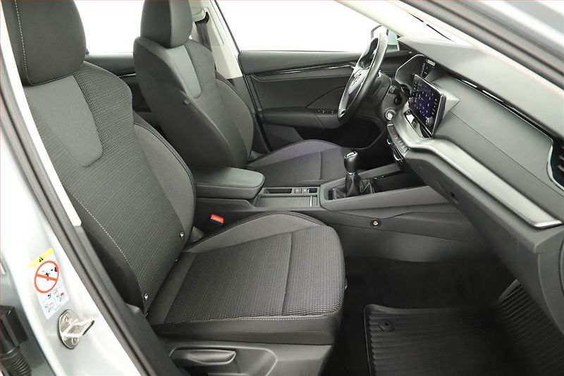 Škoda Octavia (2023) Ambition 2.0 TDI, ČR,1.maj - fotka 7 z 15