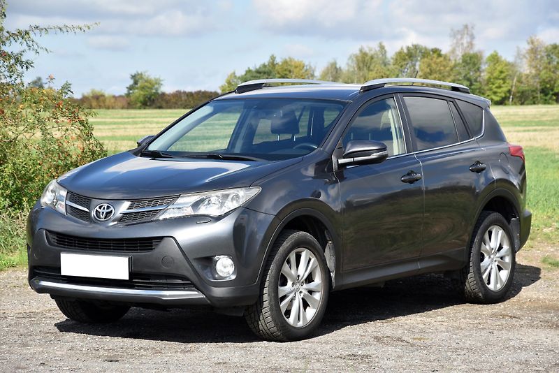 Toyota RAV4 2.2 D4-D AWD,XENONY,KAMERA,ČR - fotka 6 z 49