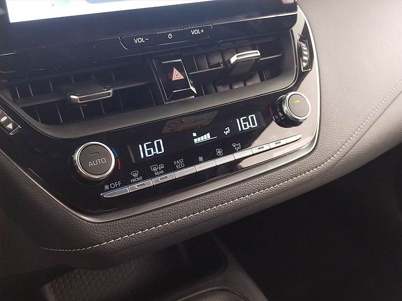 Toyota Corolla (2026) Comfort 1.8 Hybrid - fotka 26 z 29