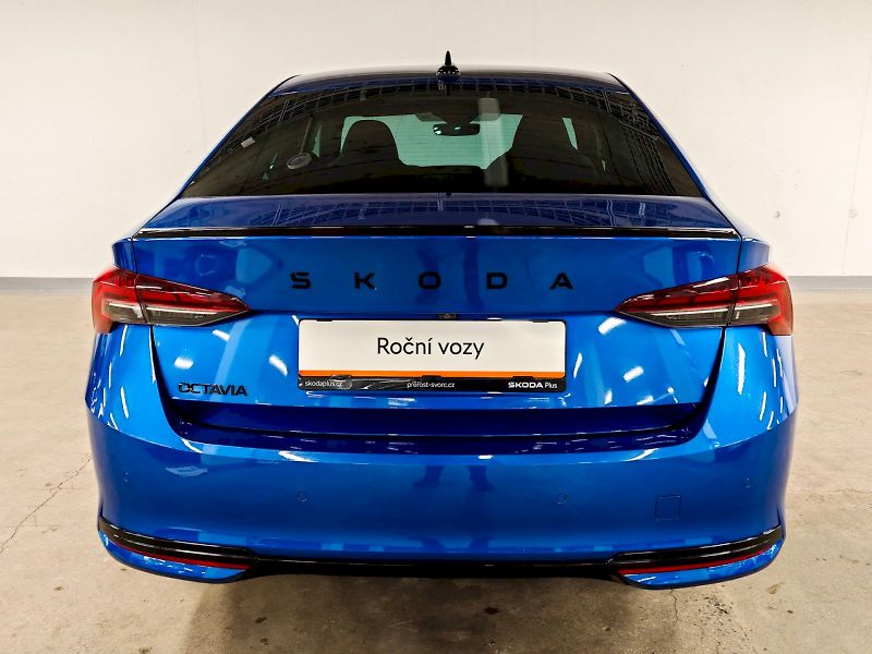 Škoda Octavia (2024) 1.5 TSI 110 kW Sportline - fotka 27 z 30