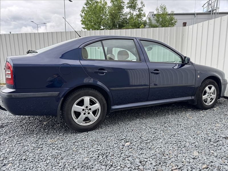 Škoda Octavia 1,9 TDI 81kW ELEGANCE původ ČR - fotka 15 z 48