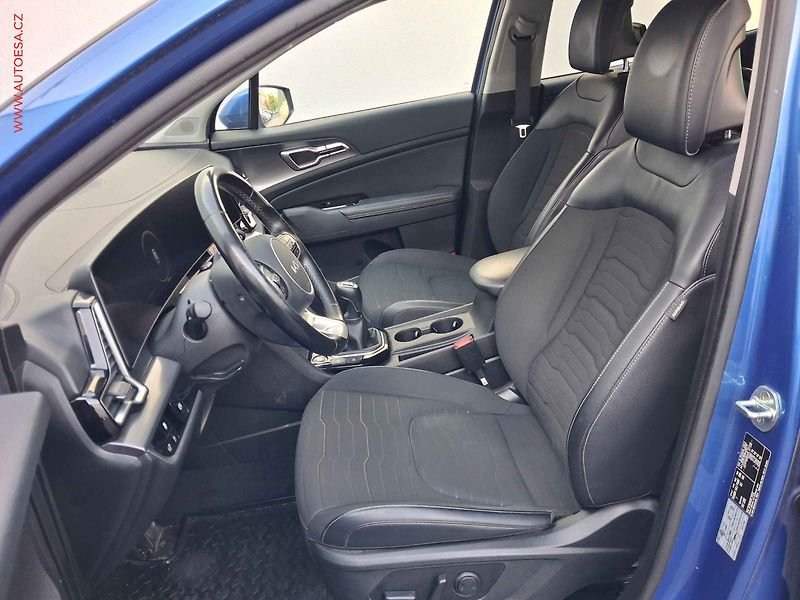 Kia Sportage (2023) 1.6 T-GDi, 1.maj,ČR, TOP - fotka 9 z 20