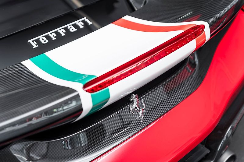 Ferrari 488 Pista PILOTI - fotka 24 z 26