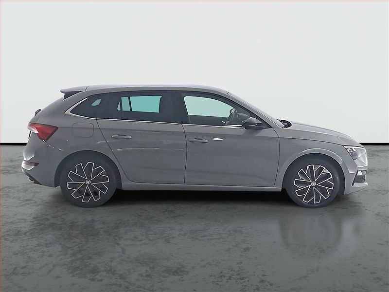 Škoda Scala (2019) 1.5 TSI, Automat, Tempomat - fotka 6 z 17