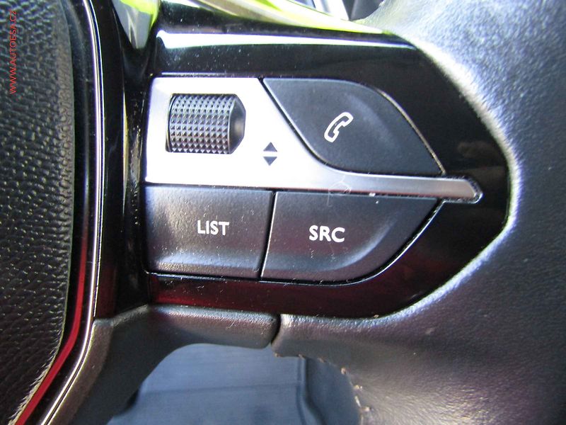 Peugeot 208 (2022) 1.2 PT, AT, STK9/28 - fotka 12 z 16