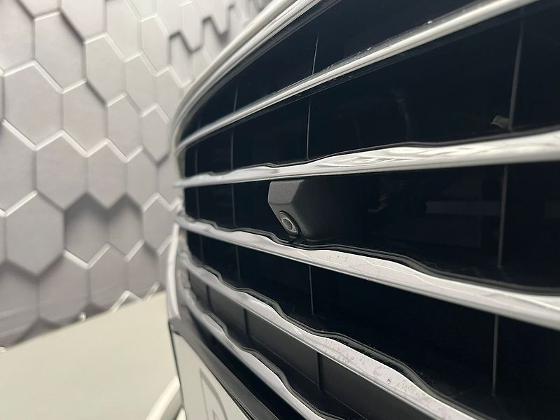 Ford Galaxy 110 kW, AT8, LED, ACC - fotka 38 z 50