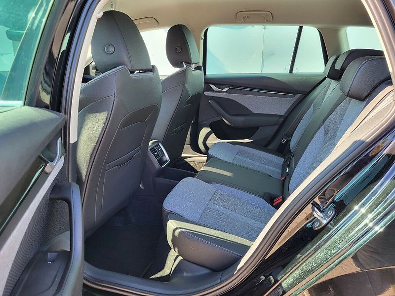 Škoda Octavia Top Selection 2,0TDI 110kW - fotka 10 z 26