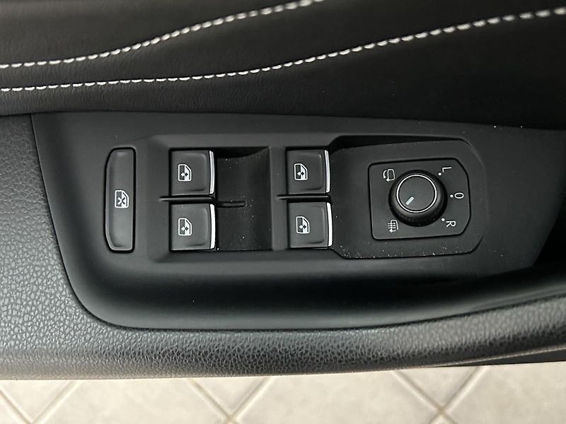 Volkswagen Arteon 2.0 TDI Elegance - fotka 21 z 25