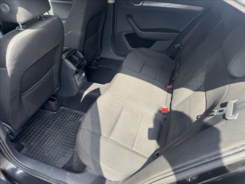 Škoda Superb 2,0 TDI, Automat - fotka 21 z 21