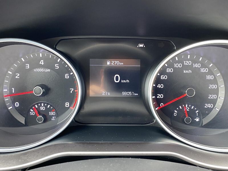 Kia Ceed 1,5 T-GDi 117,5 kW TOP - fotka 9 z 24