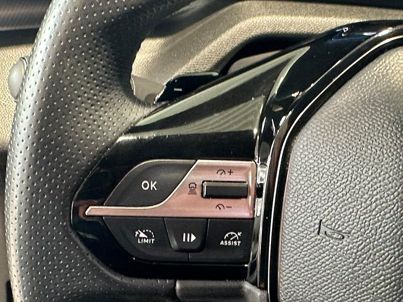 Peugeot 408 1,2 96kW GT, 1.majitel - fotka 17 z 24