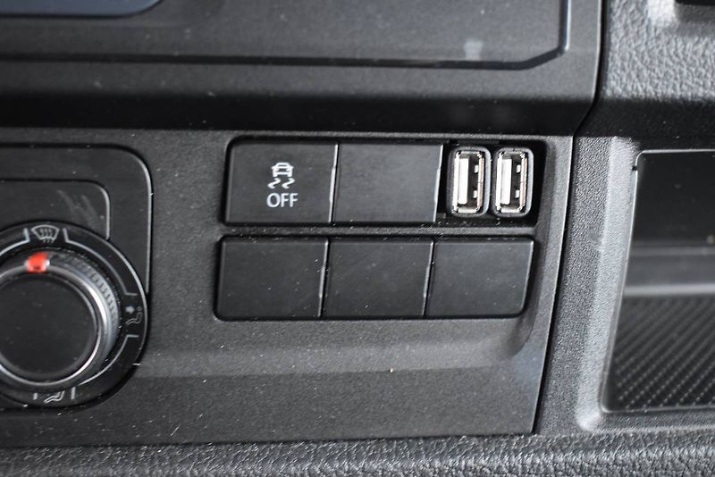 Volkswagen Caravelle (2019) 2.0TDI 84kW - fotka 18 z 20