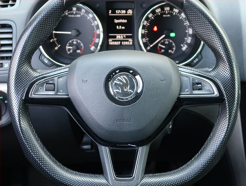 Škoda Yeti (2015) 2.0 TDI, 4X4, Automat - fotka 18 z 23