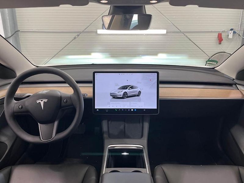 Tesla Model 3 STAND. RANGE 208w TZ SOH 95,0% - fotka 5 z 15