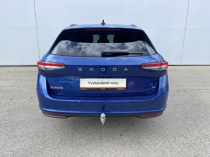 Škoda Superb Combi iV 1,5 TSI Selection DSG - fotka 6 z 30