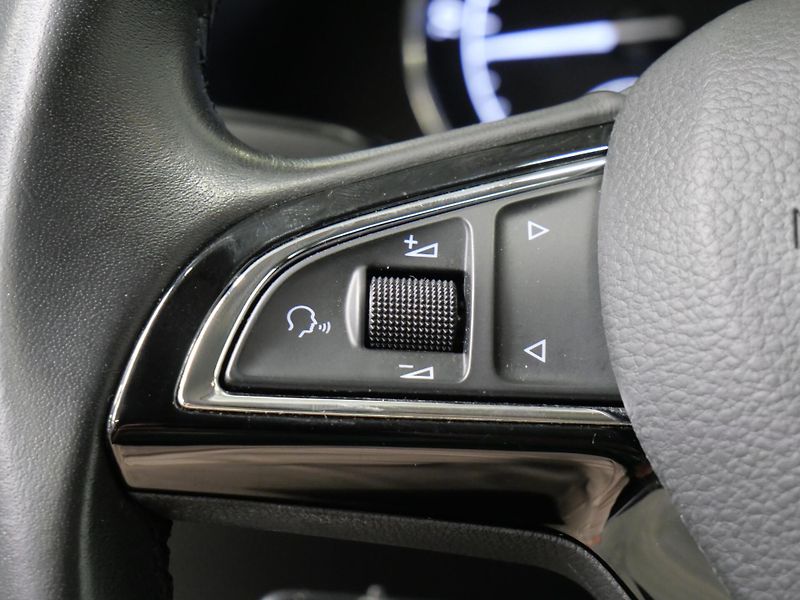 Škoda Superb - fotka 15 z 28