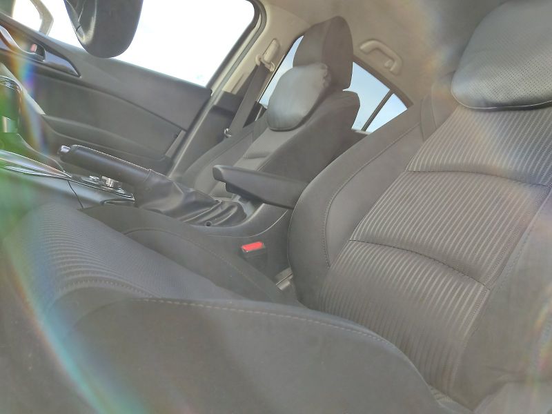 Mazda 3 (2016) 2.0 Skyactiv-G / 88 kW  Automa - fotka 27 z 37