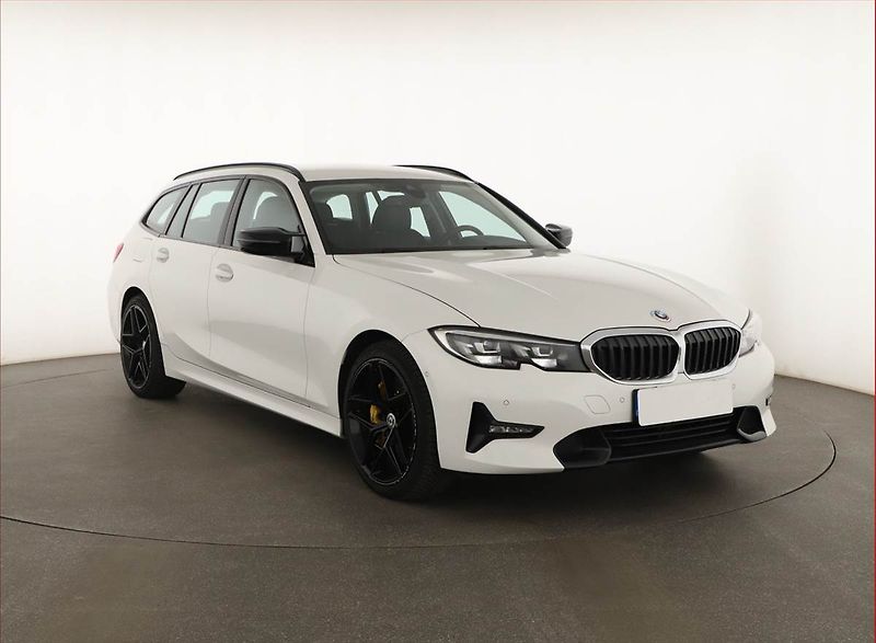 BMW Řada 3 (2020) 320 i - fotografie inzerátu