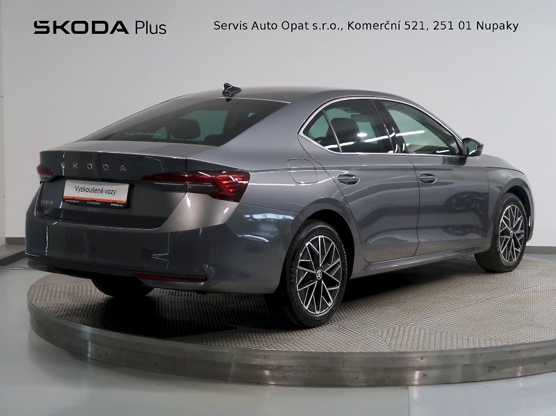 Škoda Octavia (2024) TOP SELECTION 2.0TDI 110KW DSG - fotka 2 z 38