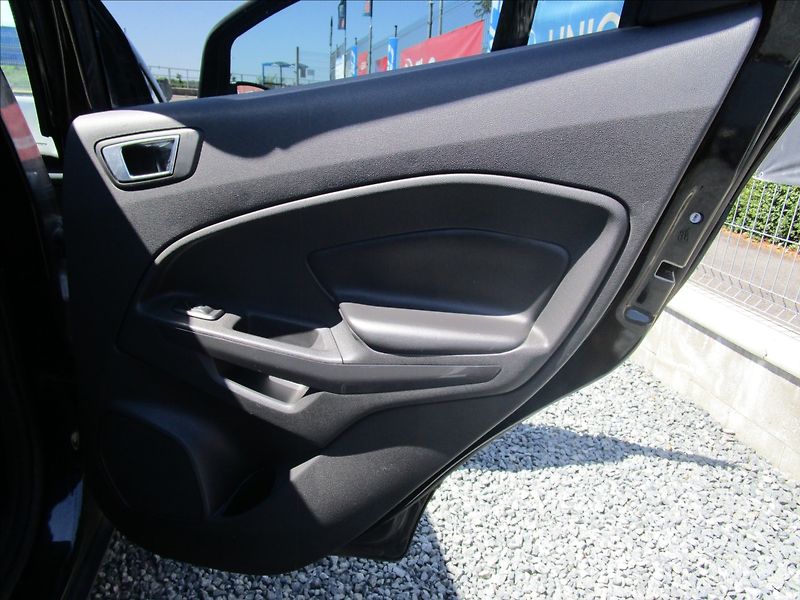 Ford EcoSport 1.5TDCi aut. Klima - fotka 24 z 38
