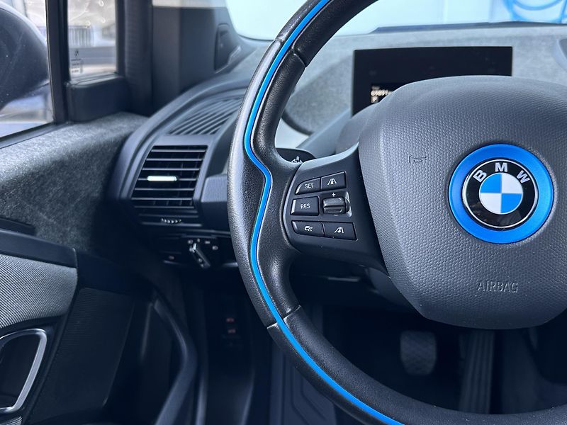 BMW i3 s 120Ah 135kw - fotka 10 z 24