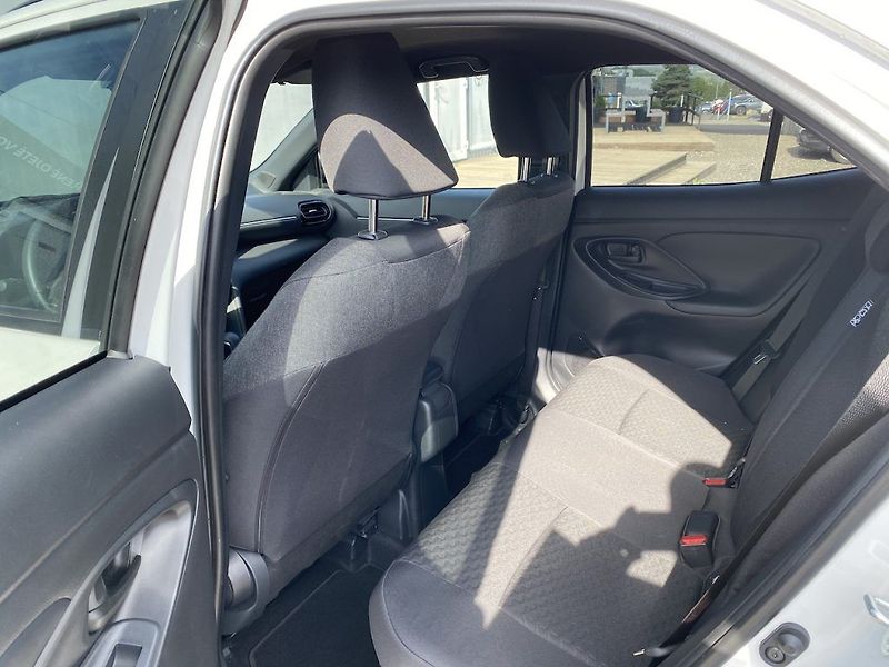 Toyota Yaris Cross 1.5HEV 130, ČR, Style, záruka - fotka 12 z 18